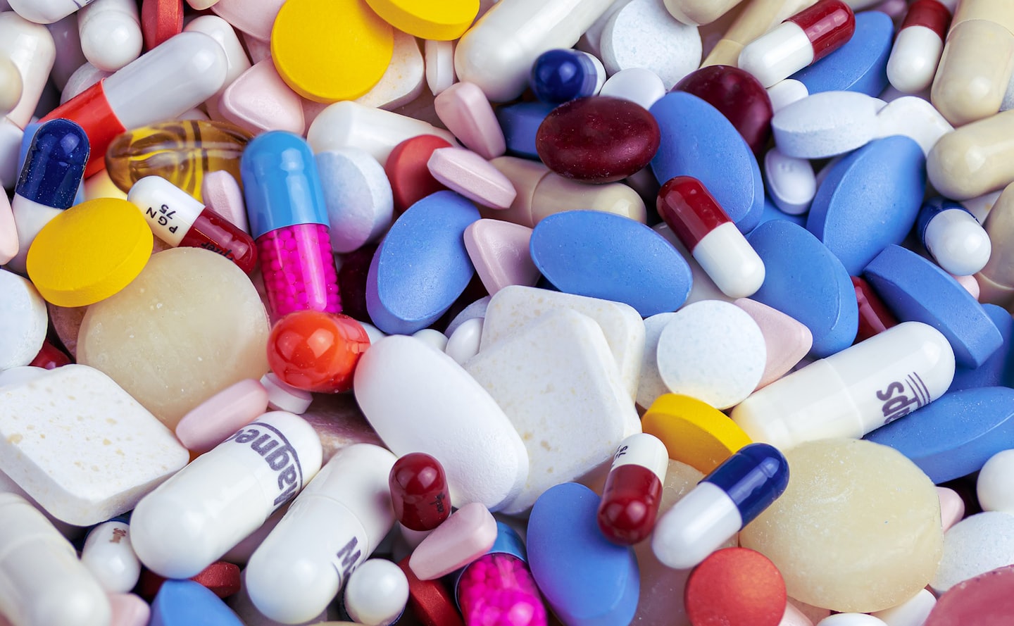 Assorted pills